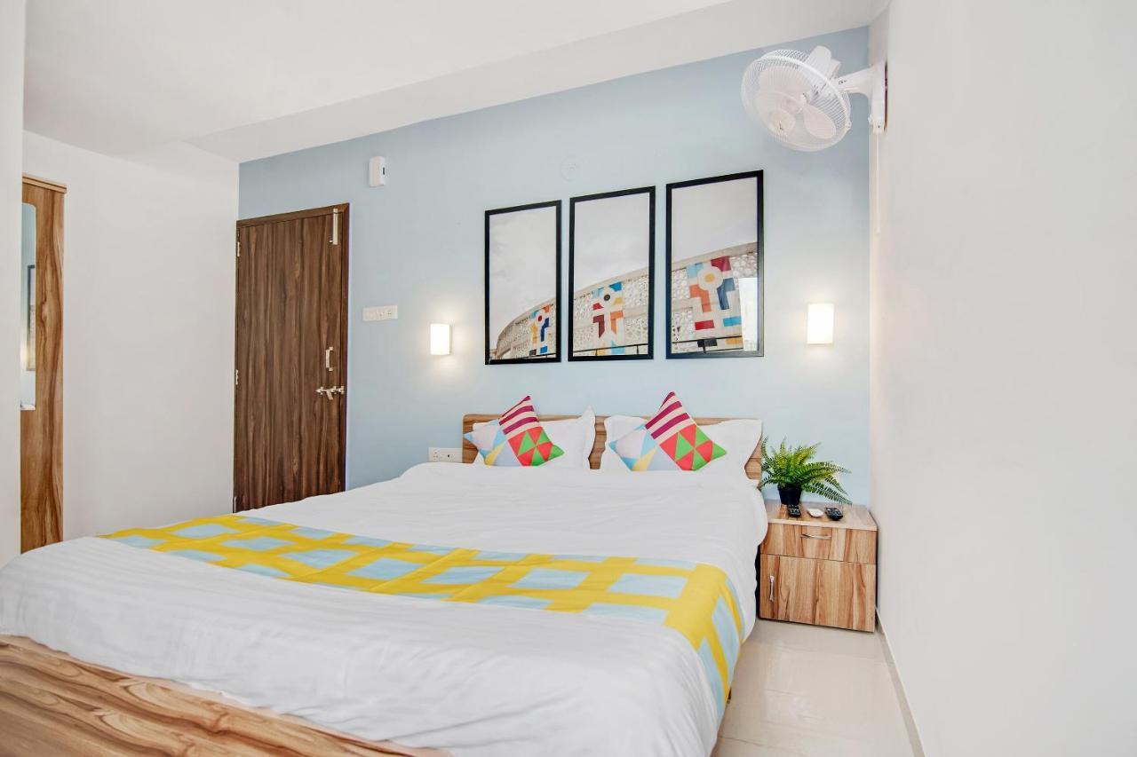 Oyo 79233 Hotel Hive Stays Kochi Exterior photo